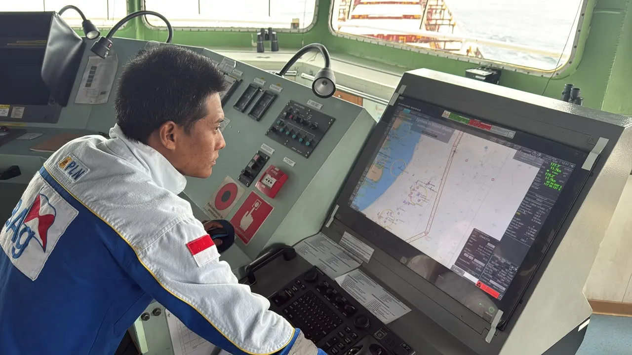 Fokus pada Keselamatan dan Distribusi, PT Pelayaran Bahtera Adhiguna Upgrade Sistem Navigasi Kapal Miliknya